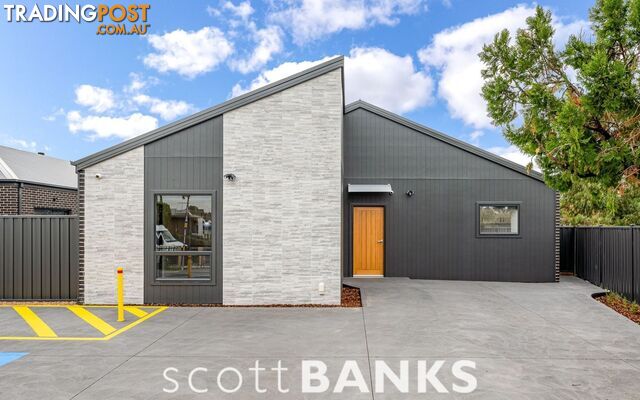 4 13 Raymond Street Melton South VIC 3338