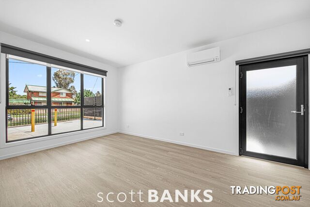5 FRASER STREET Melton South VIC 3338 - photo 5 of 13