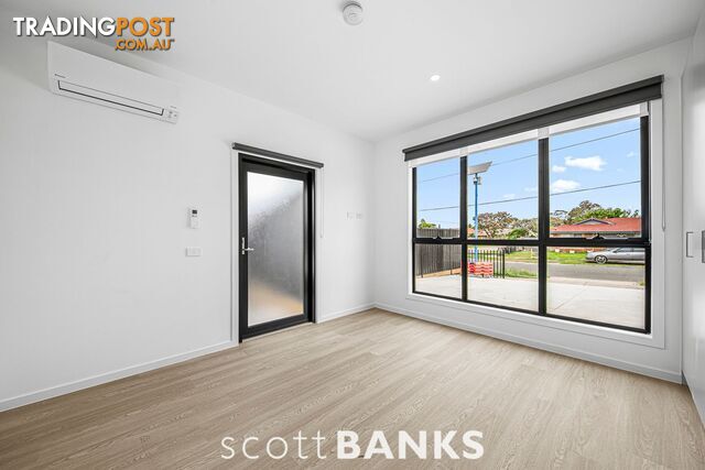 5 FRASER STREET Melton South VIC 3338 - photo 3 of 13