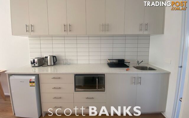 8 5 Gavan Court Werribee VIC 3030 - photo 3 of 7