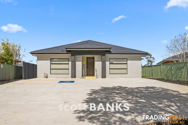 2 28 Cawood Drive Sunshine West VIC 3020
