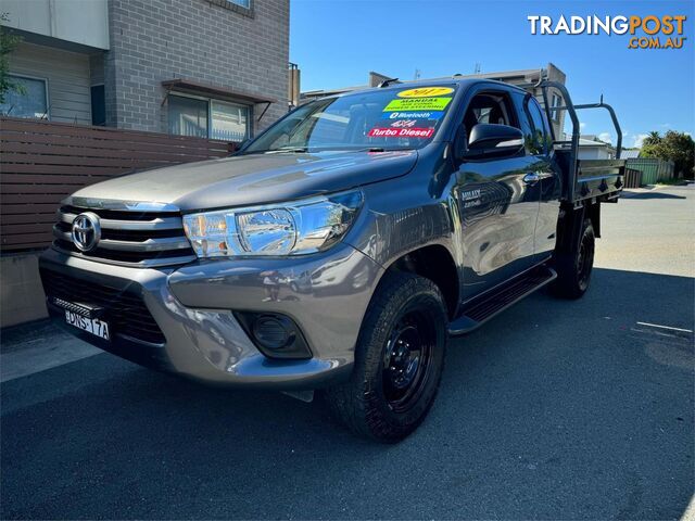 2017 TOYOTA HILUX SR(4X4) GUN126RMY17 X CAB C/CHAS