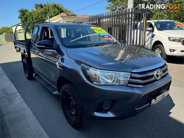 2017 TOYOTA HILUX SR(4X4) GUN126RMY17 X CAB C/CHAS