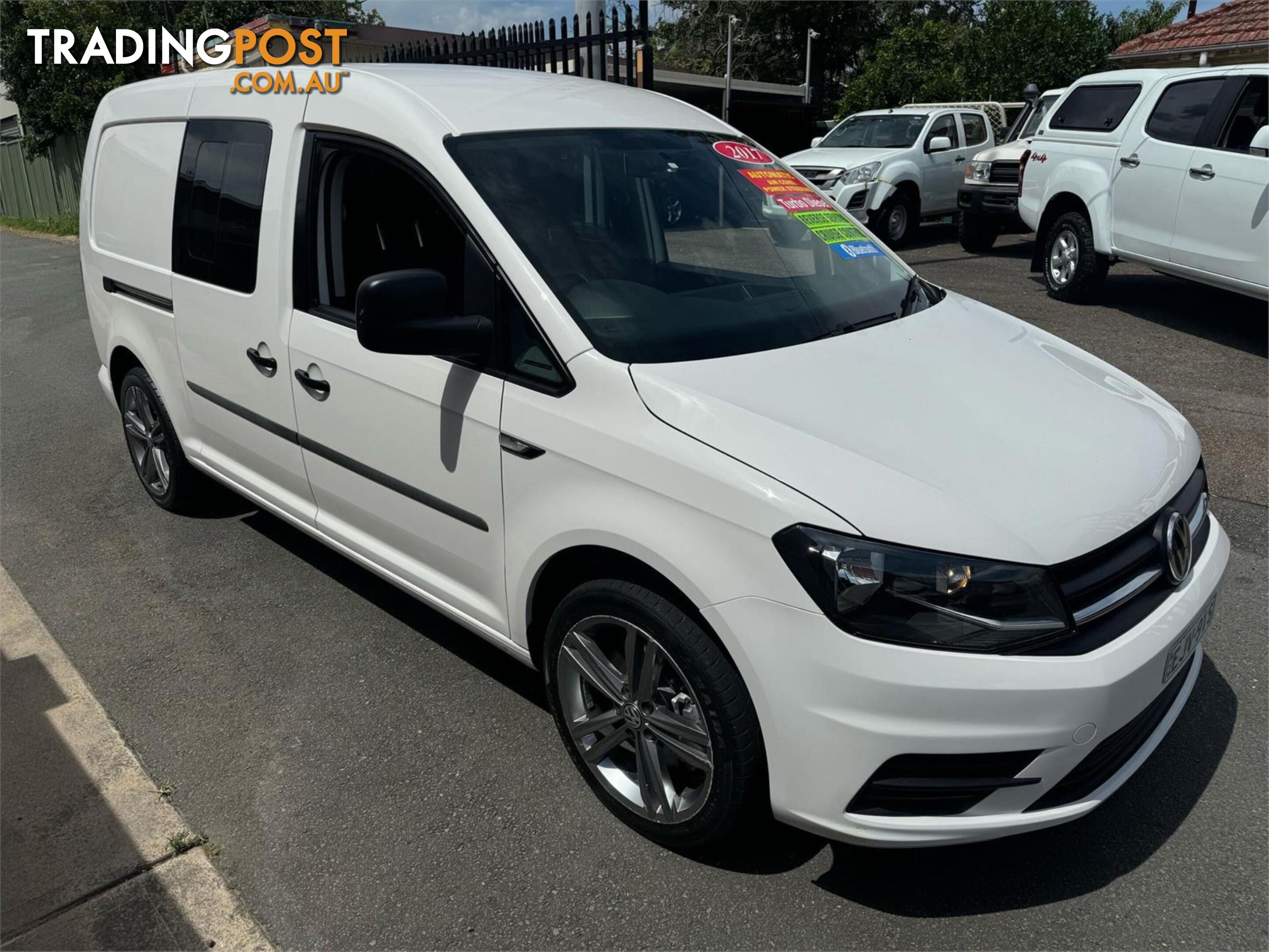 2017 VOLKSWAGEN CADDY MAXICREWVANTSI220 2KMY18 3D VAN