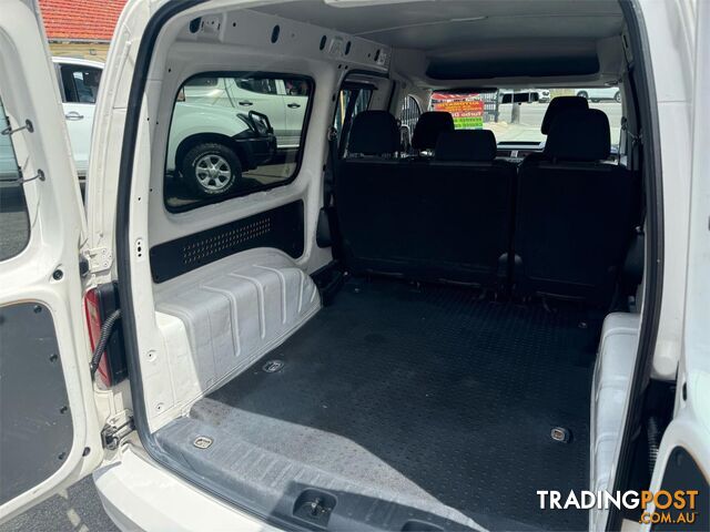 2017 VOLKSWAGEN CADDY MAXICREWVANTSI220 2KMY18 3D VAN