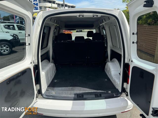 2017 VOLKSWAGEN CADDY MAXICREWVANTSI220 2KMY18 3D VAN