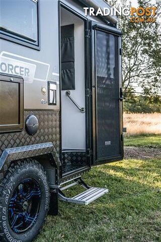 Enforcer - 17'6" - photo 4 of 10