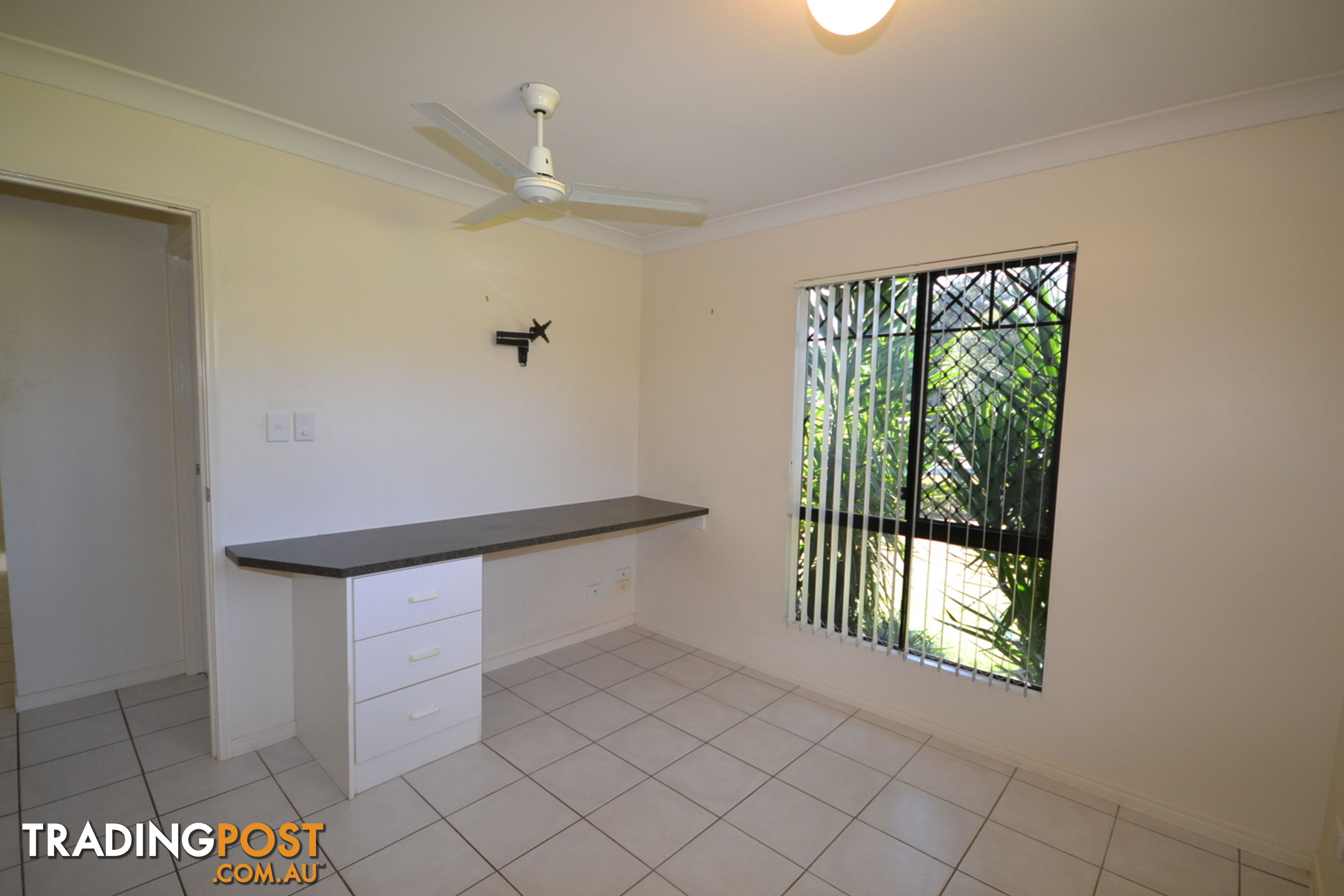 2 John Wayne Close Maudsland QLD 4210