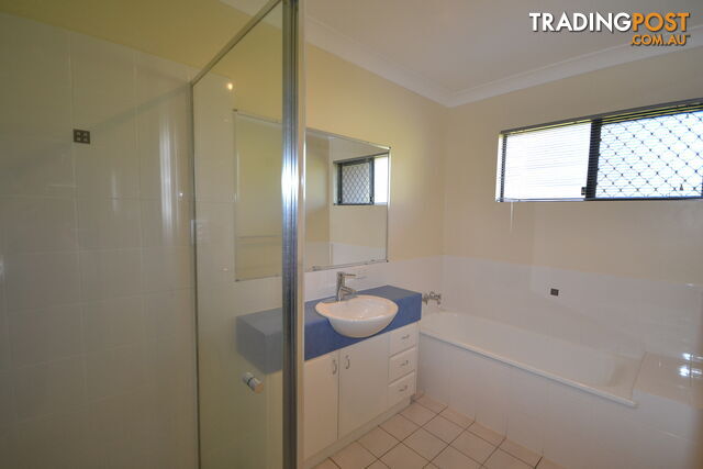 2 John Wayne Close Maudsland QLD 4210