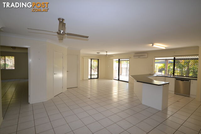 2 John Wayne Close Maudsland QLD 4210