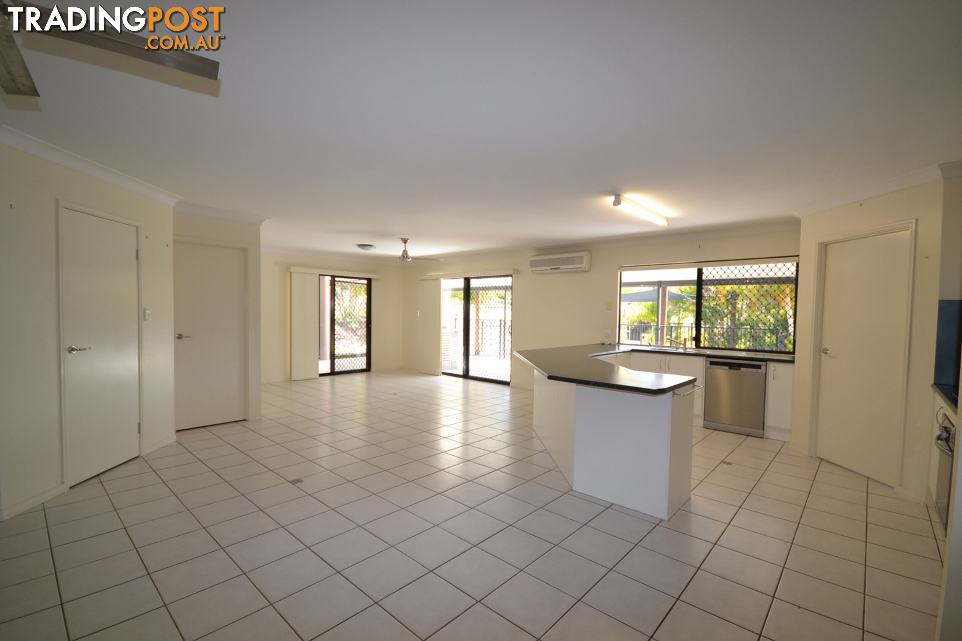 2 John Wayne Close Maudsland QLD 4210