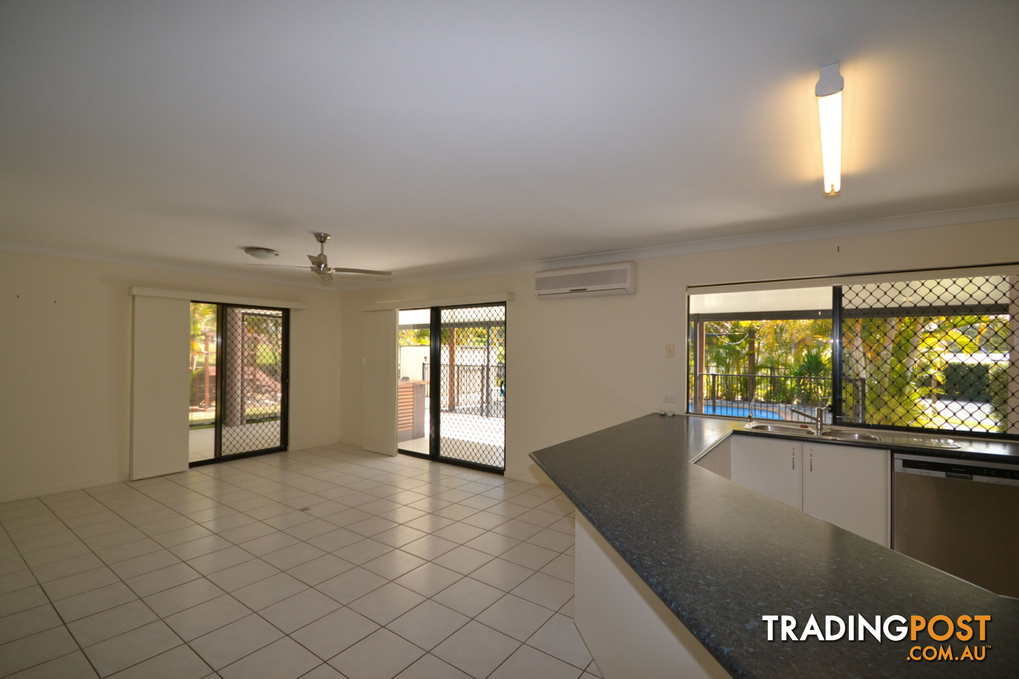 2 John Wayne Close Maudsland QLD 4210