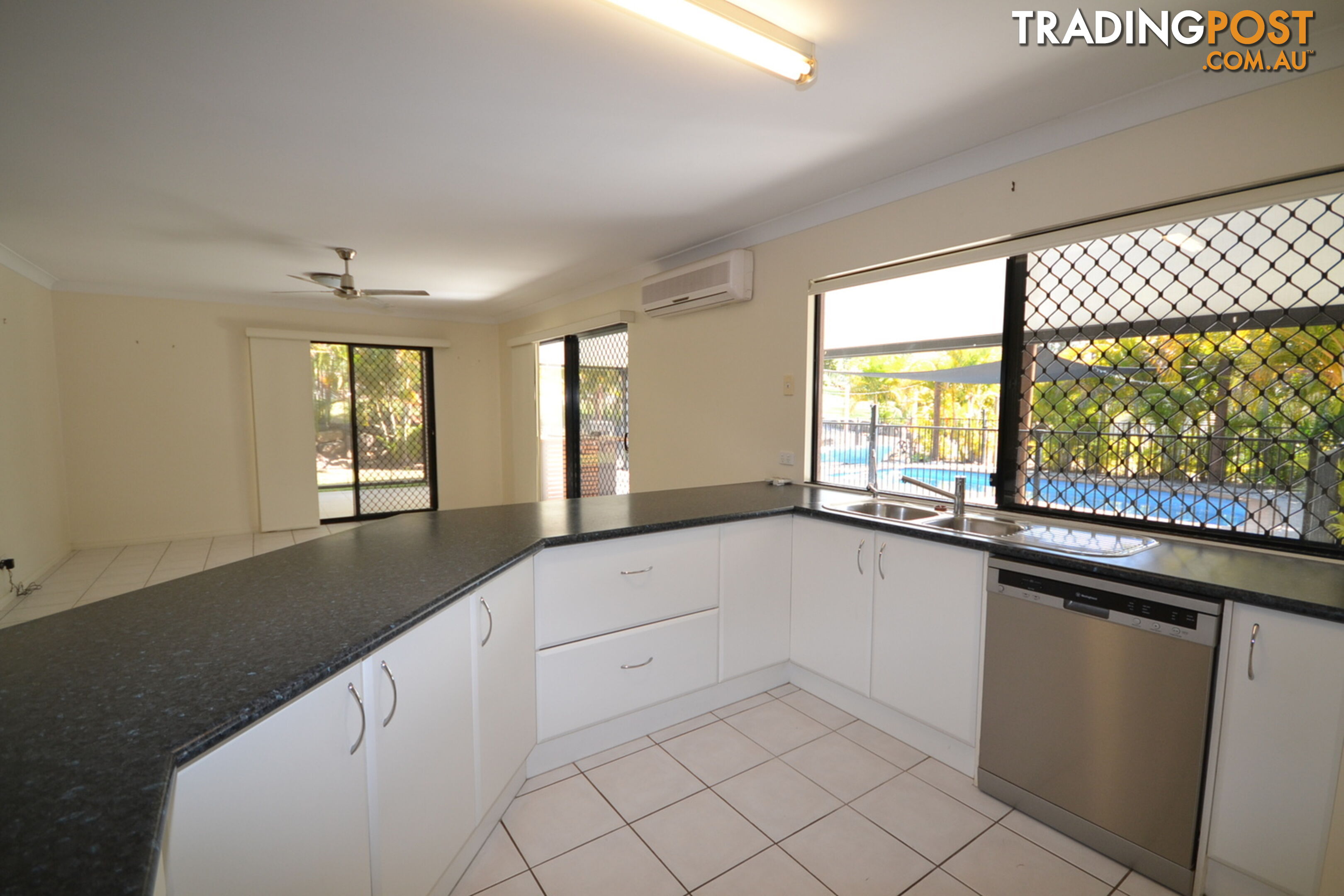 2 John Wayne Close Maudsland QLD 4210