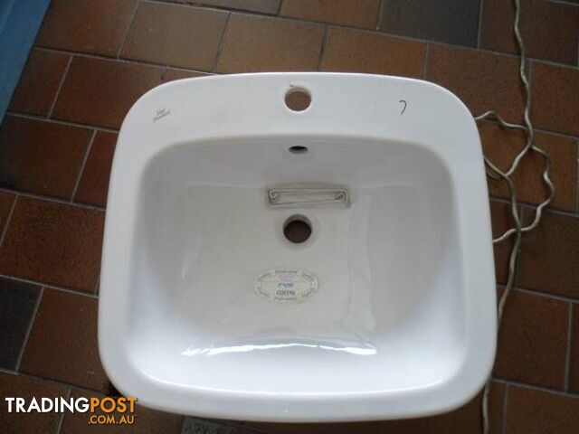 BASIN SQUARE WHITE 1 HOLE 50CM WIDE 42CM DEEP