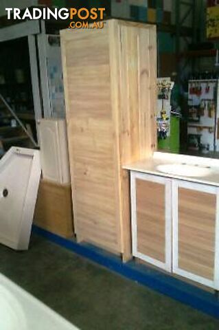 WARDROBE TIMBER HAND CRAFTED ONLY ONE MADE AUSTRALIAN MADE - photo 2 of 10