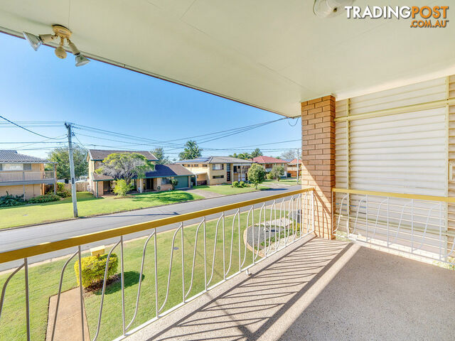 41 Glenlyn Street WYNNUM WEST QLD 4178