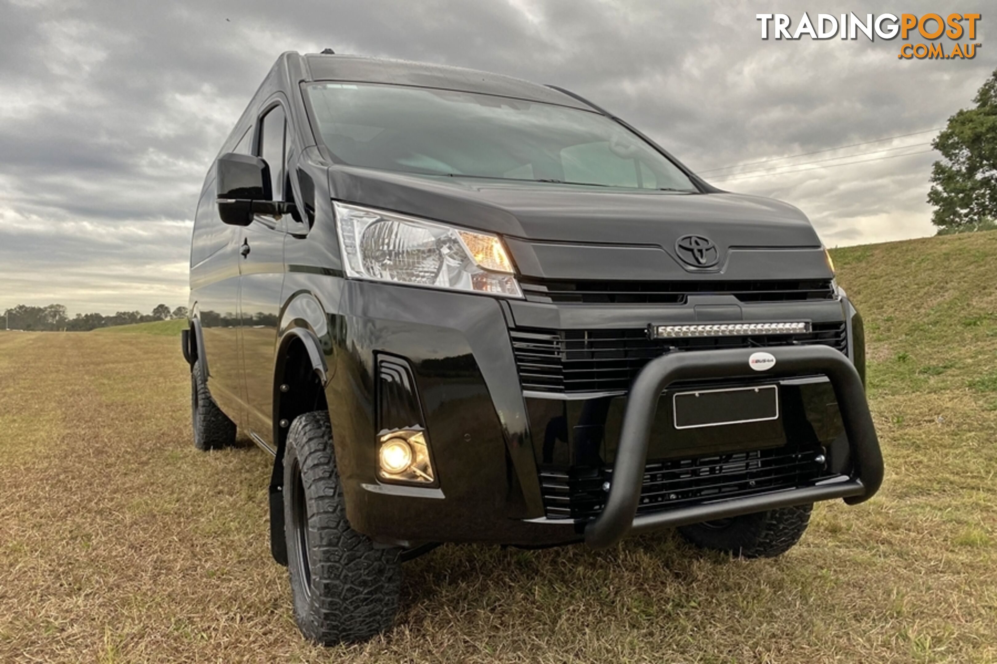 BUS 4x4 2WD CONVERSION OF HIACE