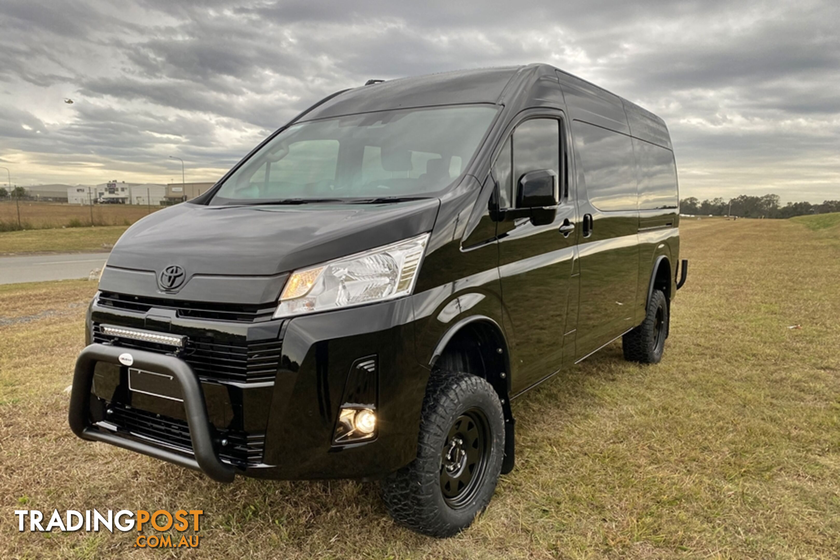 BUS 4x4 2WD CONVERSION OF HIACE