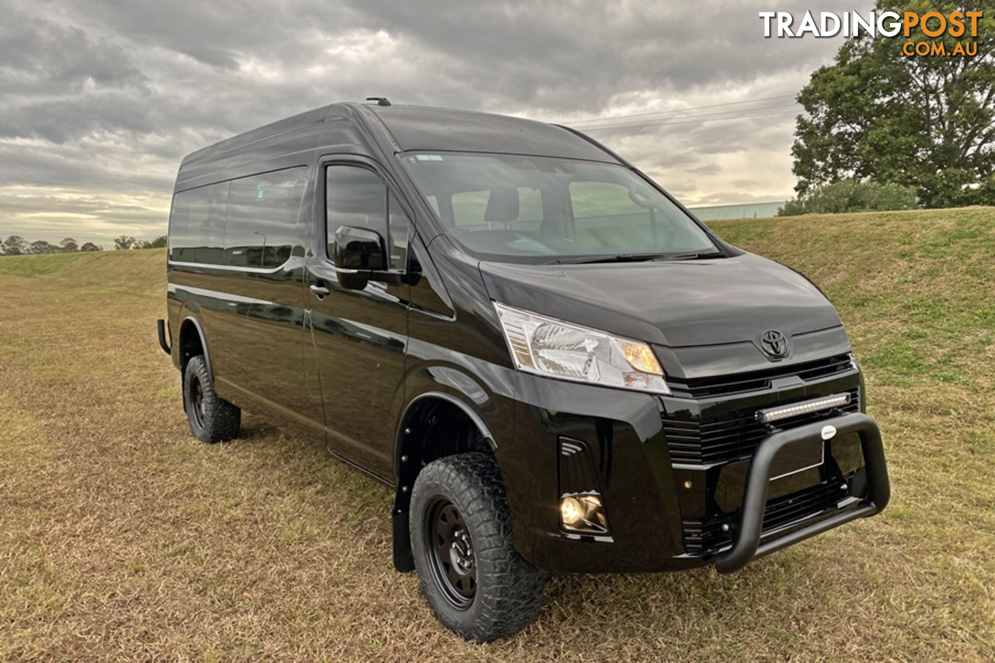 BUS 4x4 2WD CONVERSION OF HIACE