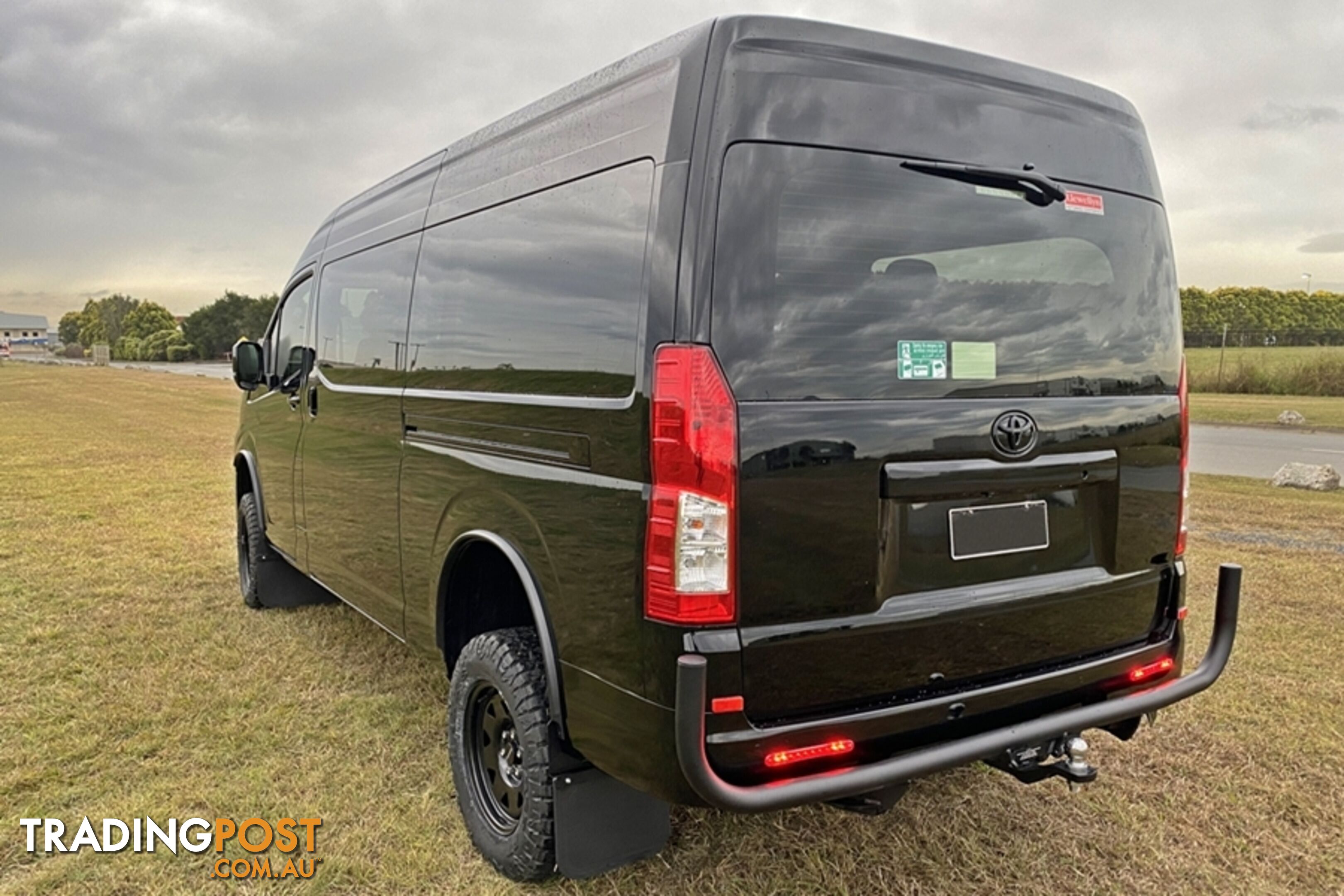 BUS 4x4 2WD CONVERSION OF HIACE