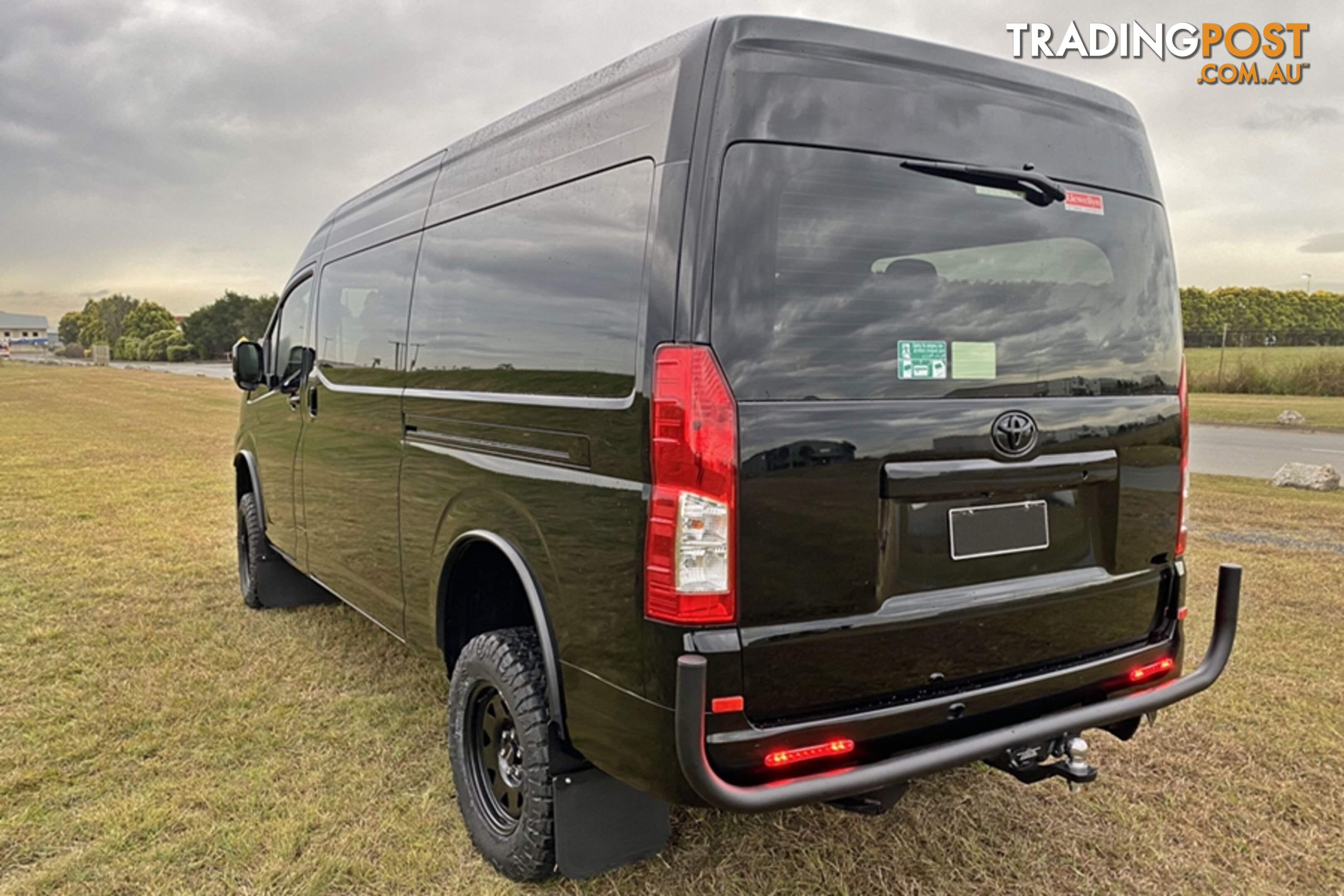 BUS 4x4 2WD CONVERSION OF HIACE