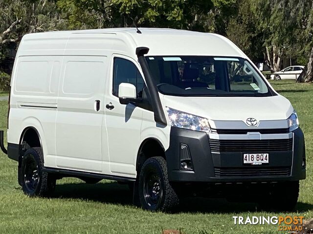 TOYOTA HIACE SLWB VAN