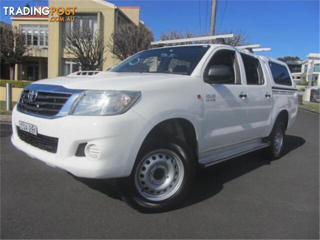 2013 TOYOTA HILUX - photo 4 of 19