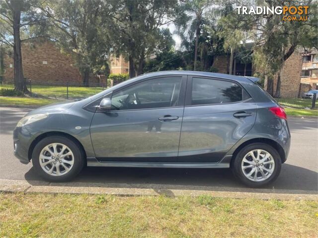 2012 MAZDA MAZDA2 - photo 4 of 15