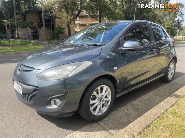 2012 MAZDA MAZDA2 - photo 3 of 15