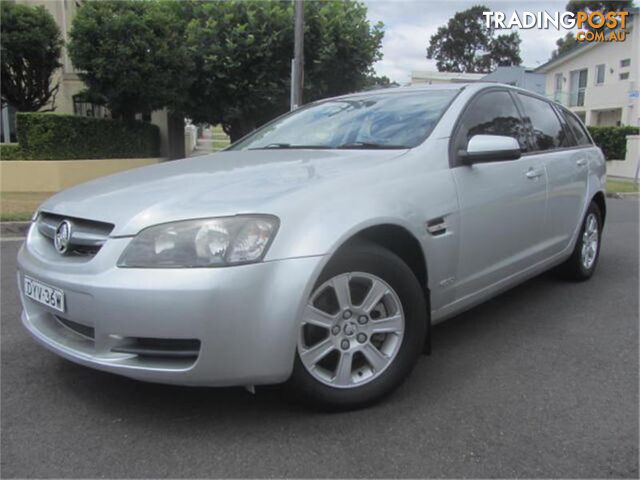 2010 HOLDEN COMMODORE - photo 3 of 19