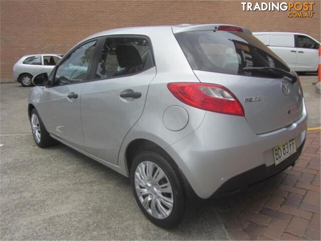 2009 MAZDA MAZDA2    - photo 5 of 17