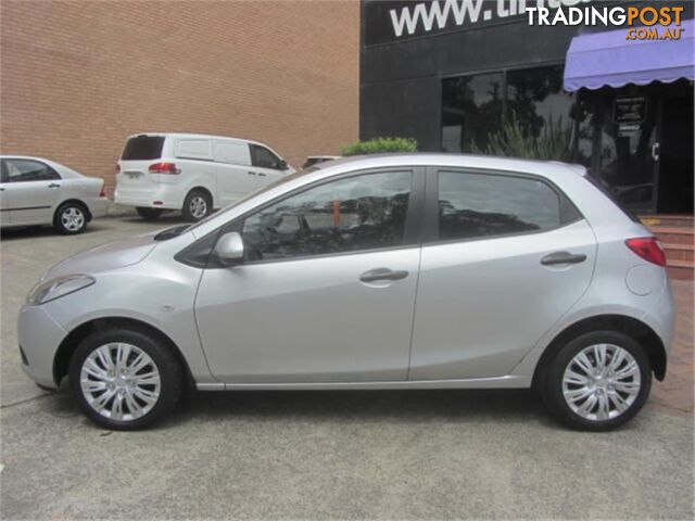 2009 MAZDA MAZDA2    - photo 4 of 17