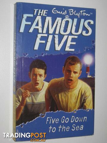 Five Go Down to the Sea - The Famous Five Series #12 - Blyton Enid - 2004