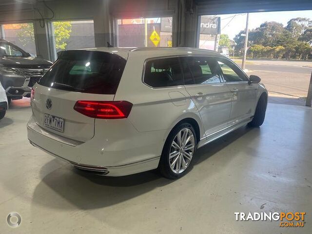 2018 VOLKSWAGEN PASSAT 206TSI R-LINE B8 WAGON - photo 2 of 5
