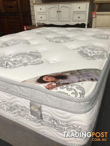 VINTAGE - PREMIUM QUALITY - LATEX - DOUBLE MATTRESS - photo 4 of 5