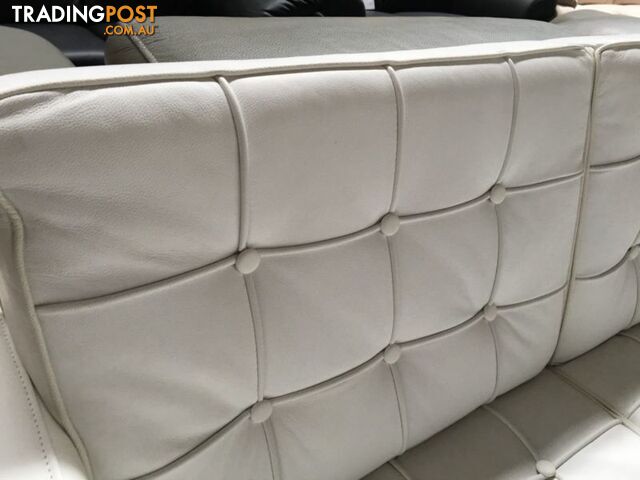 Ex Display Hone sofa - photo 3 of 4
