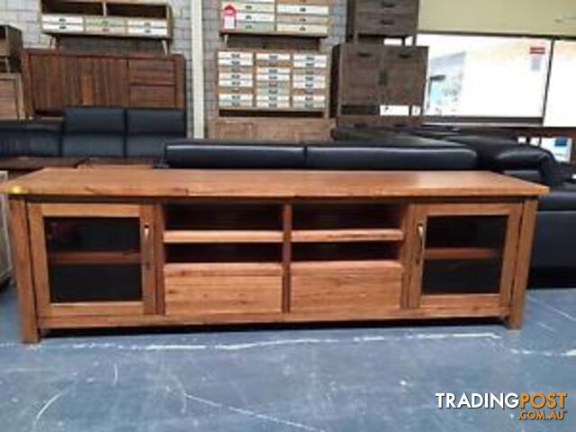 TOSCANA - ENTERTAINMENT UNIT