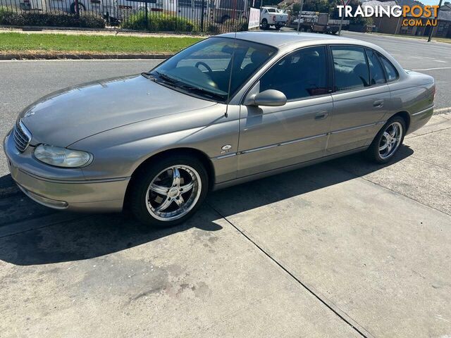 1999 HOLDEN STATESMAN V8 WH SEDAN, 4 DOORS, 5 SEATS