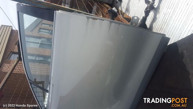 2010 TOYOTA - AURION Right Front Door