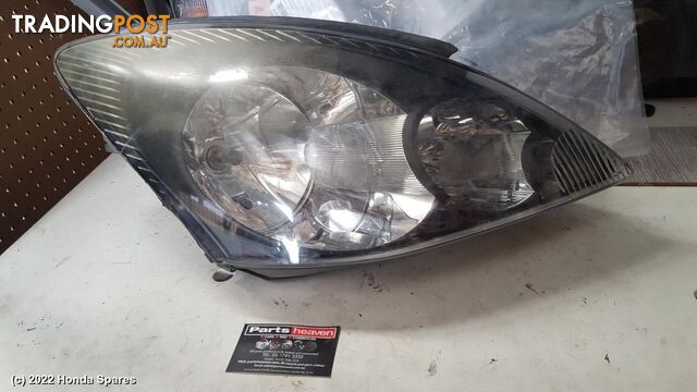 2004 MITSUBISHI - MAGNA Right Headlamp