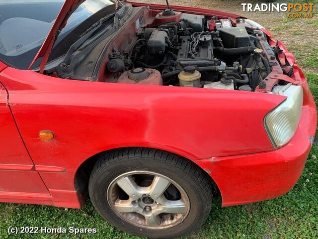 2001 HYUNDAI - ACCENT Grille
