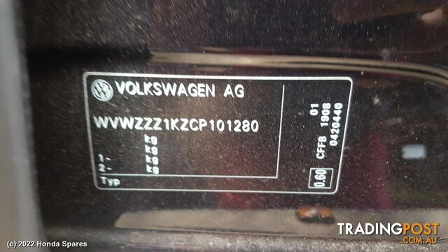 2012 VOLKSWAGEN - GOLF Headrest