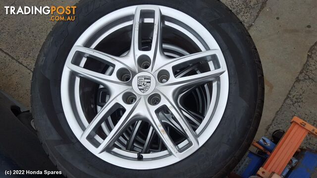 2012 PORSCHE - CAYENNE Wheel Mag