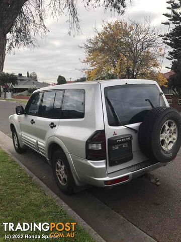 2002 MITSUBISHI - PAJERO Door Trim - photo 2 of 21