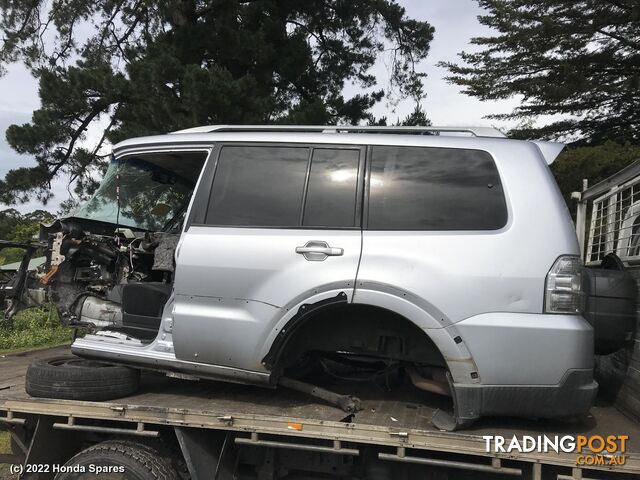 2007 MITSUBISHI - PAJERO Door/Boot/Gate Lock
