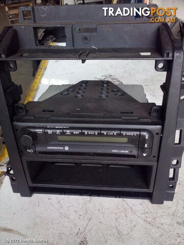 2001 VOLKSWAGEN - GOLF Radio/Cd/Dvd/Sat/Tv
