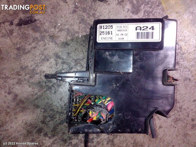 2003 HYUNDAI - ACCENT Fuse Box