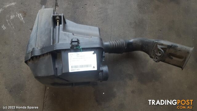 Air Cleaner/Box 2002 HONDA CRV