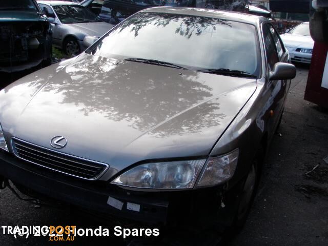 1996 LEXUS - ES300 (92-05) Right Rear Door Window
