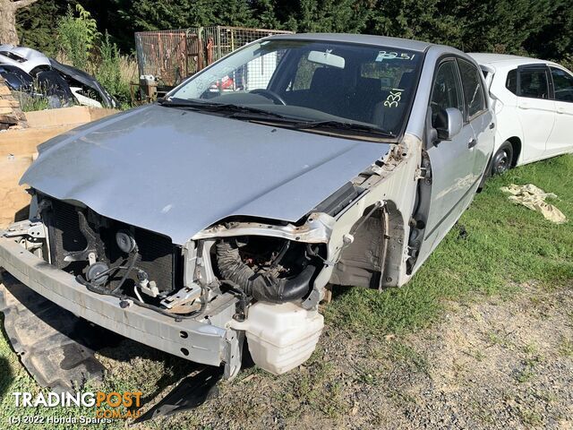 2003 TOYOTA - COROLLA Front Seat